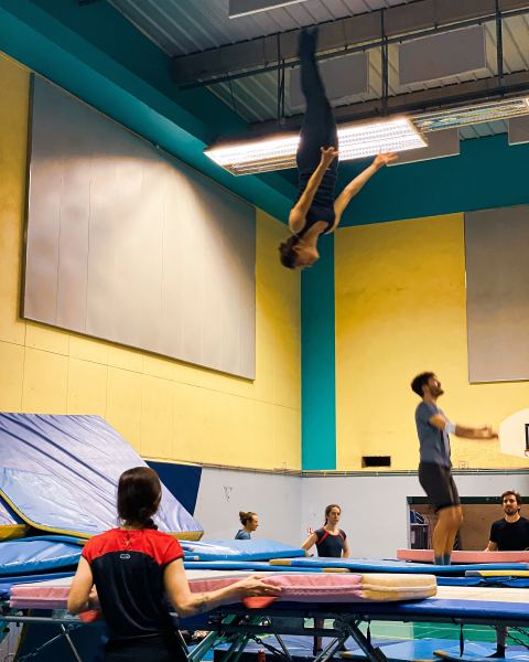 Se surpasser en confiance avec Paris Trampo 12 🚀

C’est quoi la figure qui te fait le plus flipper sur la toile toi ? 🥴

#trampoline #backfl